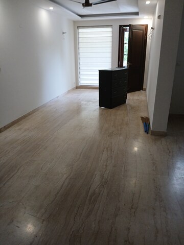 Furnished Amenities in 3 BHK Builder Floor at Sector 35 – for Rent
