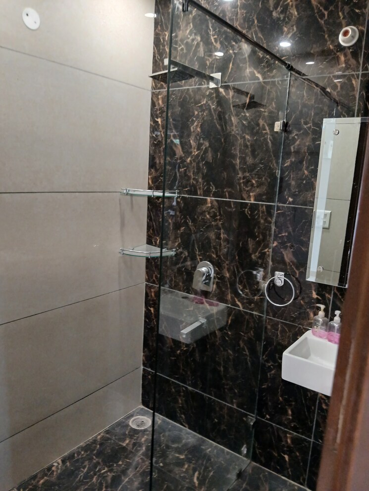 Balcony, sector 35 3 Bedroom 2400 Sq.Ft. Builder Floor In Sector 35 Chandigarh 8754733