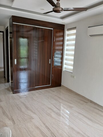 Furnished Amenities in 3 BHK Builder Floor at Sector 35 – for Rent