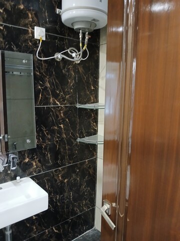 Furnished Amenities in 3 BHK Builder Floor at Sector 35 – for Rent