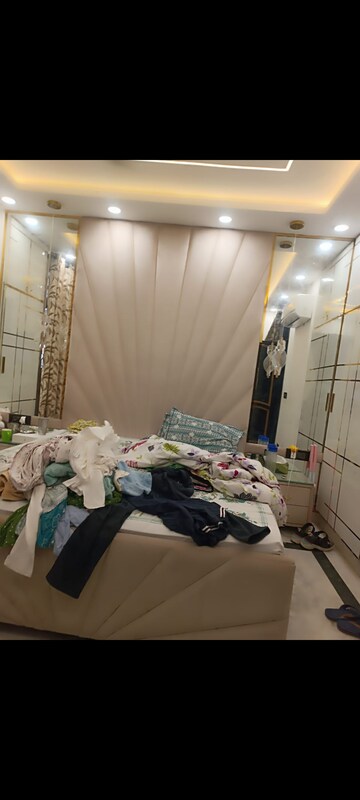 Bedroom in 2 BHK Builder Floor at Malviya Nagar – for Rent