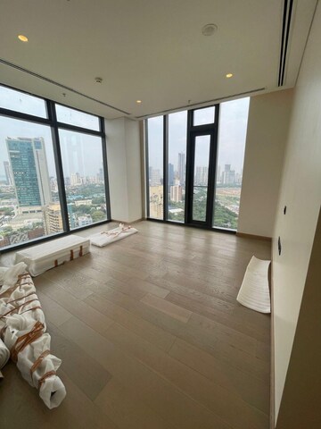 Room in 4 BHK Apartment at Provenance Four Seasons Private Residences, Worli – for Sale