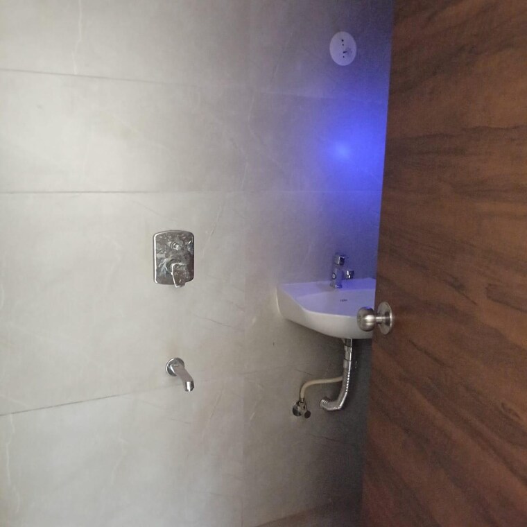 Room, ashok nagar 1 Bedroom 380 Sq.Ft. Apartment In Ashok Nagar Mumbai 8754769