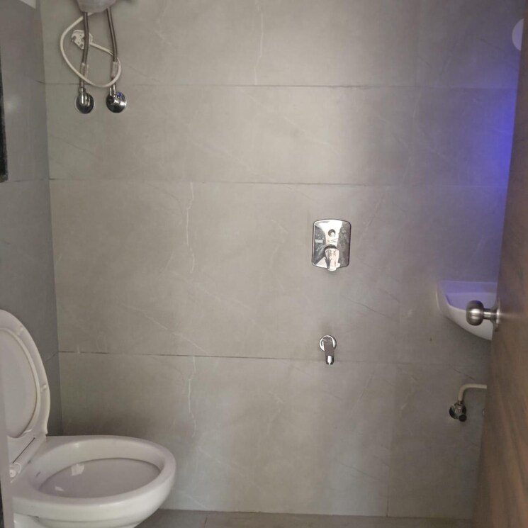 Bathroom, ashok nagar 1 Bedroom 380 Sq.Ft. Apartment In Ashok Nagar Mumbai 8754769