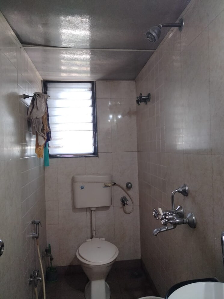 Bathroom, matunga west 2 Bedroom 700 Sq.Ft. Apartment In Matunga West Mumbai 8754770