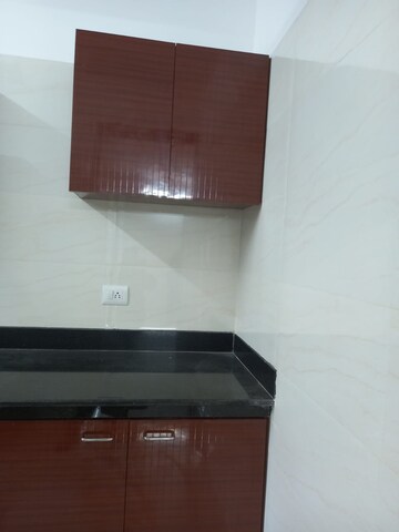 Furnished Amenities in 3 BHK Apartment at Sheth Vasant Oasis, Andheri East – for Rent