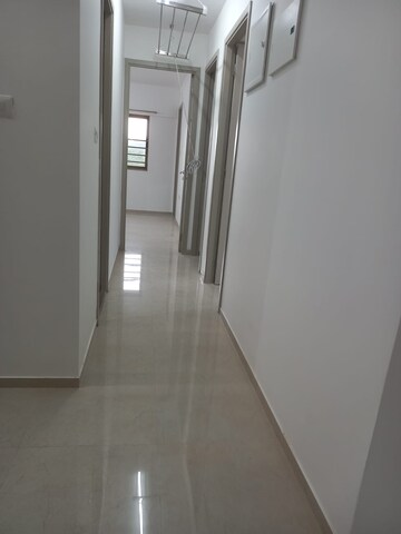 Building Lobby in 3 BHK Apartment at Sheth Vasant Oasis, Andheri East – for Rent