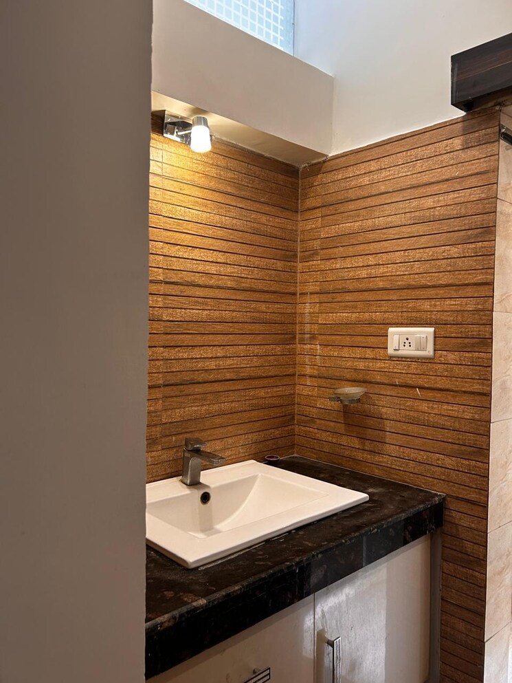 Bathroom, sector 17 3 Bedroom 1500 Sq.Ft. Independent House In Sector 17 Panchkula 8754832