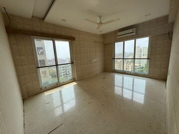 3 BHK Apartment For Rent in Ekta Maplewood, Khar West