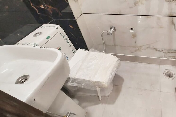 Bathroom, sa-homes-i 2.5 Bedroom 454 Sq.Ft. Builder Floor In Uttam Nagar Delhi 8754863