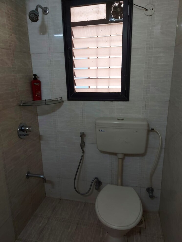 Bathroom, mahavir-astha 3 Bedroom 1600 Sq.Ft. Apartment In Kharghar Navi Mumbai 8754861