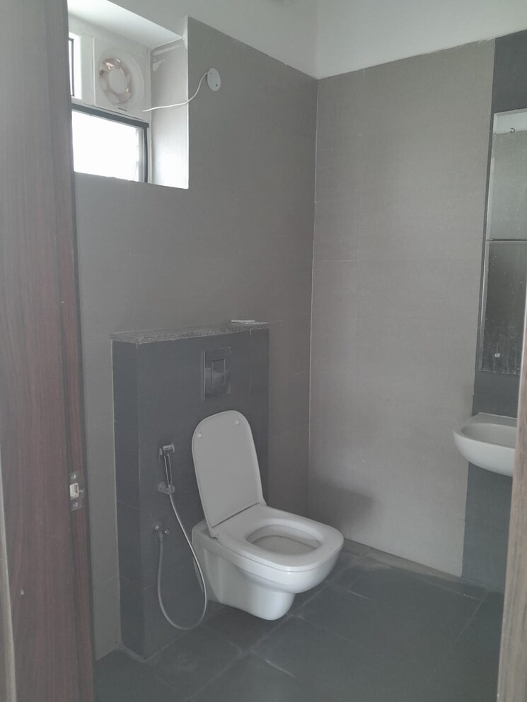 Bathroom, mayfair-villas-tellapur 4 Bedroom 4000 Sq.Ft. Villa In Tellapur Hyderabad 8754882