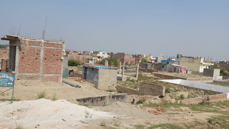 Nearby, sector 142  150 Sq.Yd. Plot In Sector 142 Noida 8754871