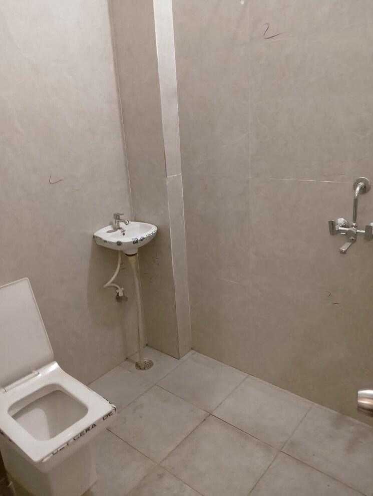 Bathroom, kalwar road 3 Bedroom 1800 Sq.Ft. Independent House In Kalwar Road Jaipur 8754906