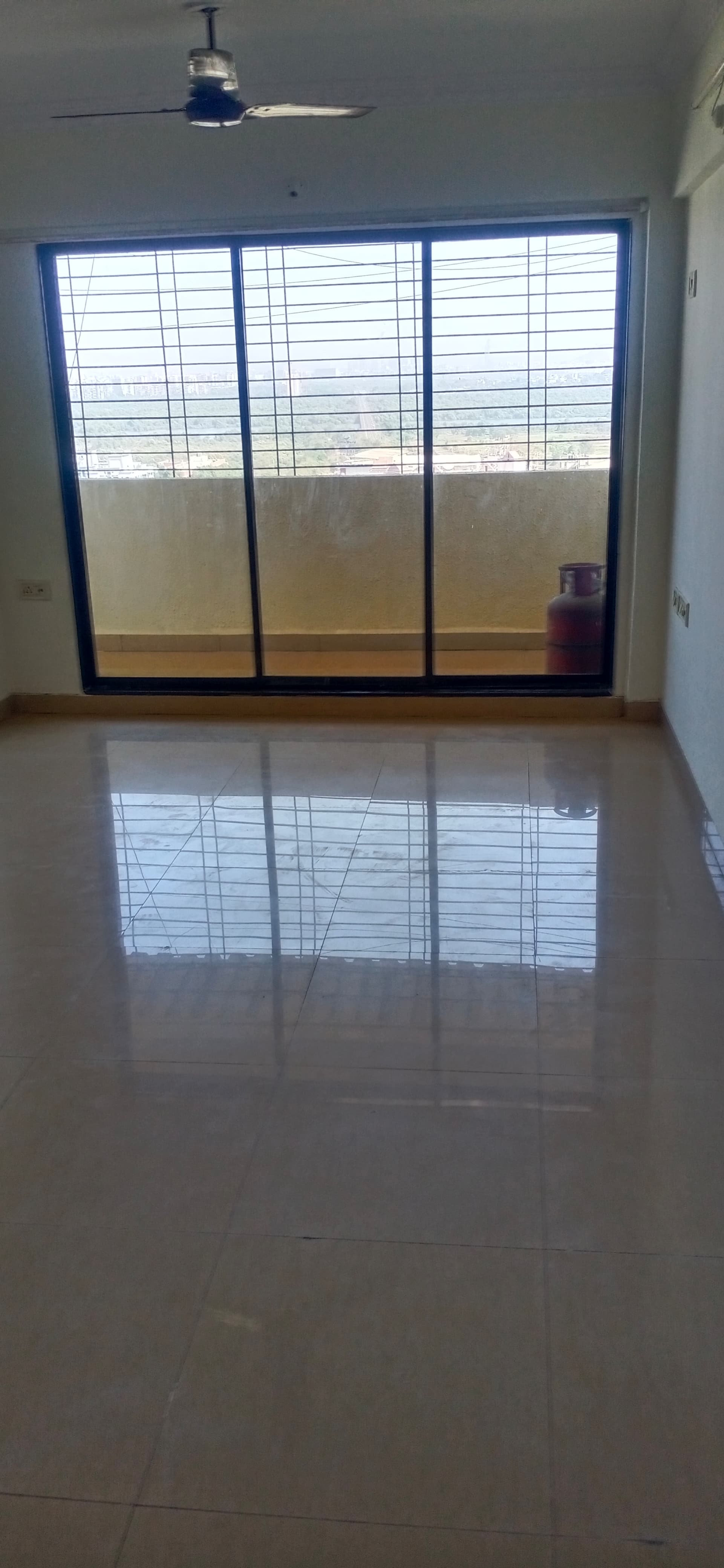 3 BHK + Extra Room 1700 Sq.Ft. Apartment in Gajra Bhoomi Tower