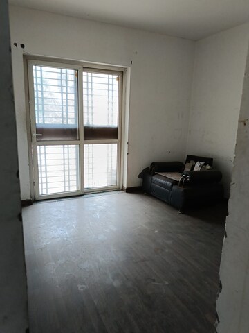 Room in 3 BHK Builder Floor at BPTP Park Elite Floors, Sector 85 – for Sale
