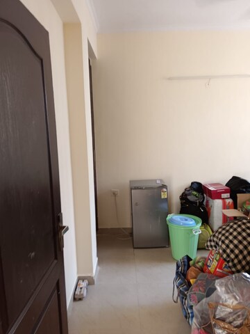 Furnished Amenities in 2 BHK Apartment at Amrapali Zodiac, Sector 120 – for Rent
