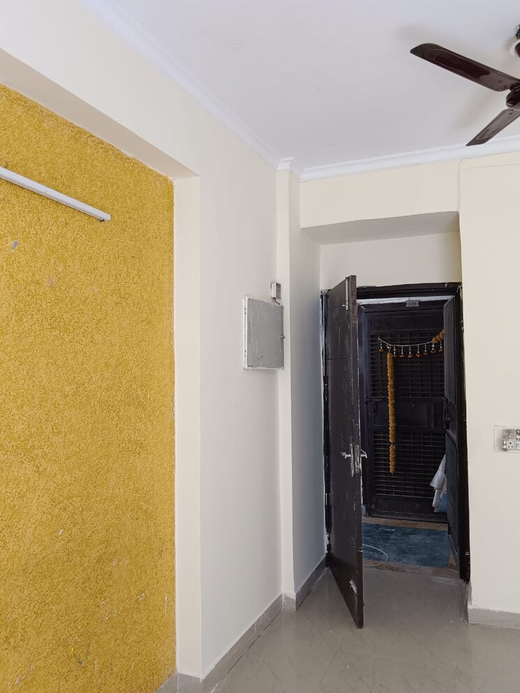 undefined, amrapali-zodiac 2 Bedroom 1075 Sq.Ft. Apartment In Sector 120 Noida 8754900