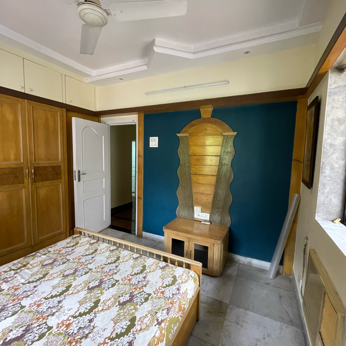 2 BHK Apartment For Rent in Vasant Valley Complex