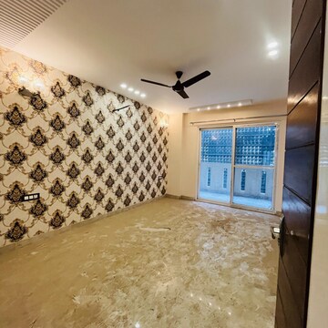 Bedroom in 4 BHK Builder Floor at Sector 49 – for Rent