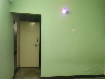 Room in 2 BHK Apartment at Nagpur Station – for Rent