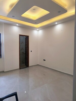 Room in 3.5 BHK Independent House at Sahastradhara – for Sale