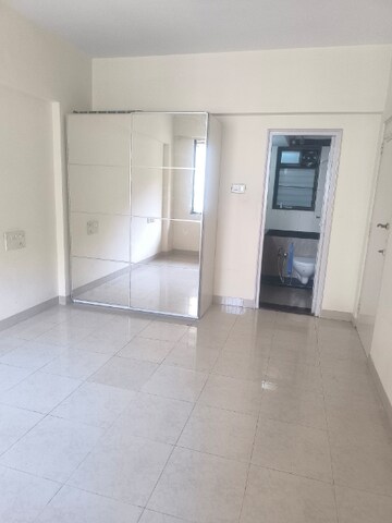 Room in 2 BHK Apartment at Hill Side Powai, Powai – for Rent