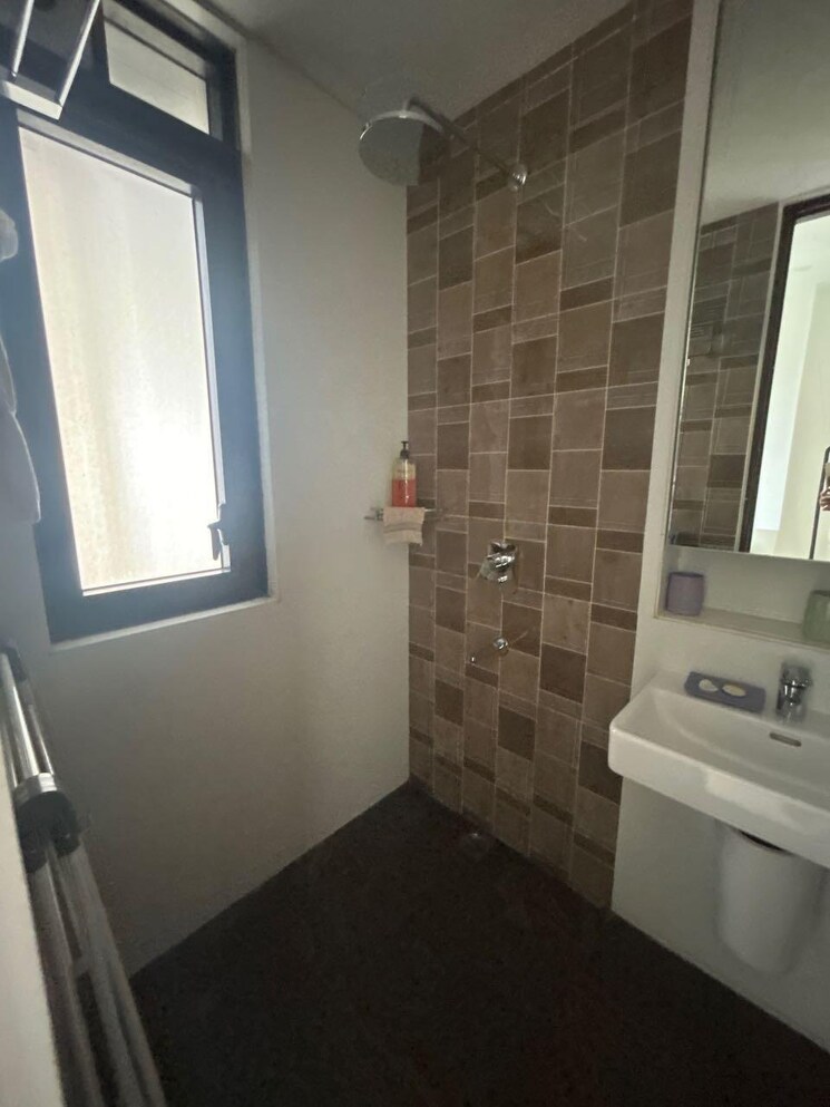 Bathroom, lodha-the-park-trump-tower 2 Bedroom 893 Sq.Ft. Apartment In Worli Mumbai 8755013