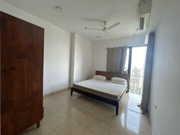 Bedroom in 2 BHK Apartment at Lodha The Park Trump Tower, Worli – for Rent