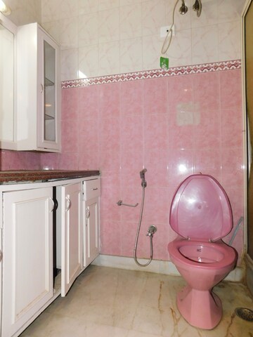 Bathroom in 3 BHK Builder Floor at Defence Colony – for Rent
