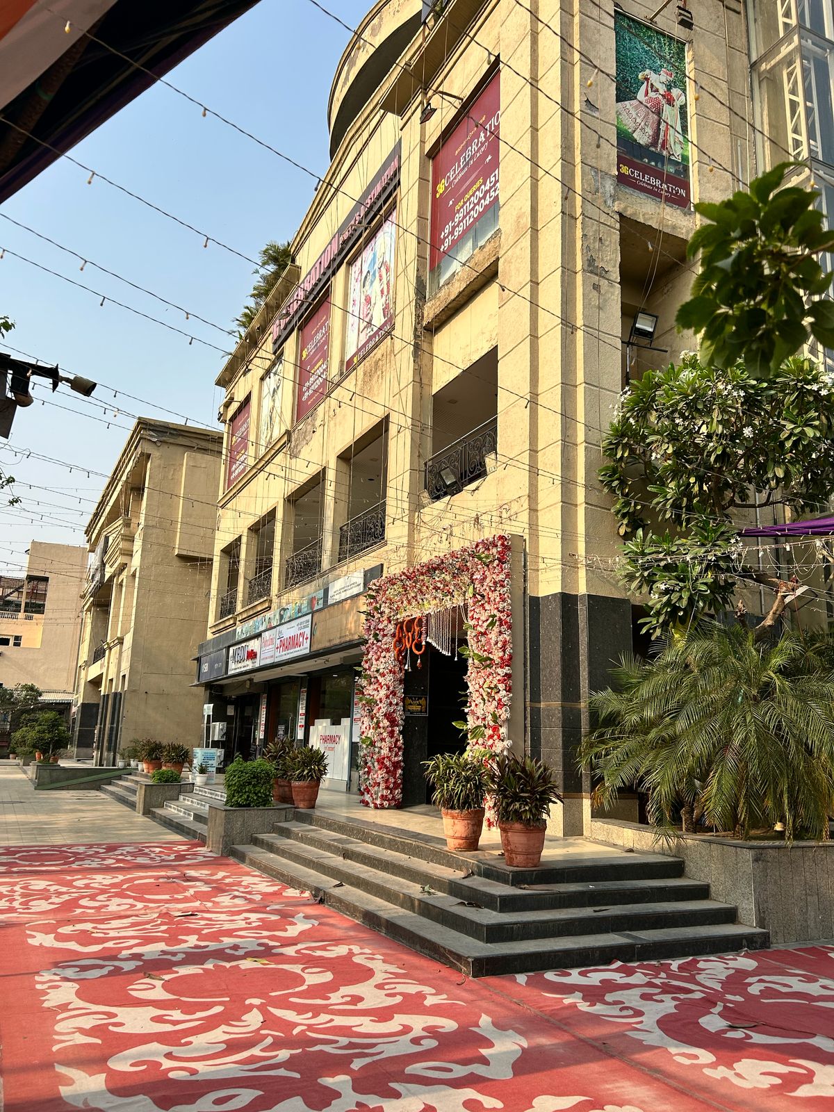 Showroom For Rent in Shakti Khand 2