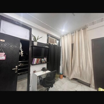 Team Area in 1 BHK Builder Floor at Sector 24 – for Rent