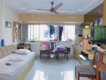 Living Room in 2 BHK Apartment at Tardeo – for Sale