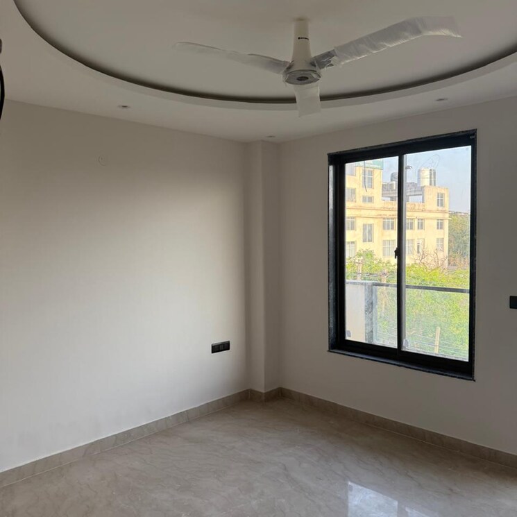 Room, sector 55 3 Bedroom 2700 Sq.Ft. Builder Floor In Sector 55 Gurgaon 8755110