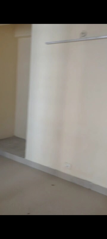Room in 2.5 BHK Apartment at Habitech Panch Tatva, Tech Zone 4 Greater Noida – for Sale
