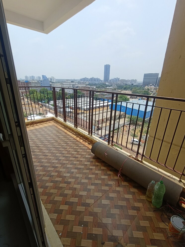 Balcony, pivotal-paradise 2 Bedroom 686 Sq.Ft. Apartment In Sector 62 Gurgaon 8755304
