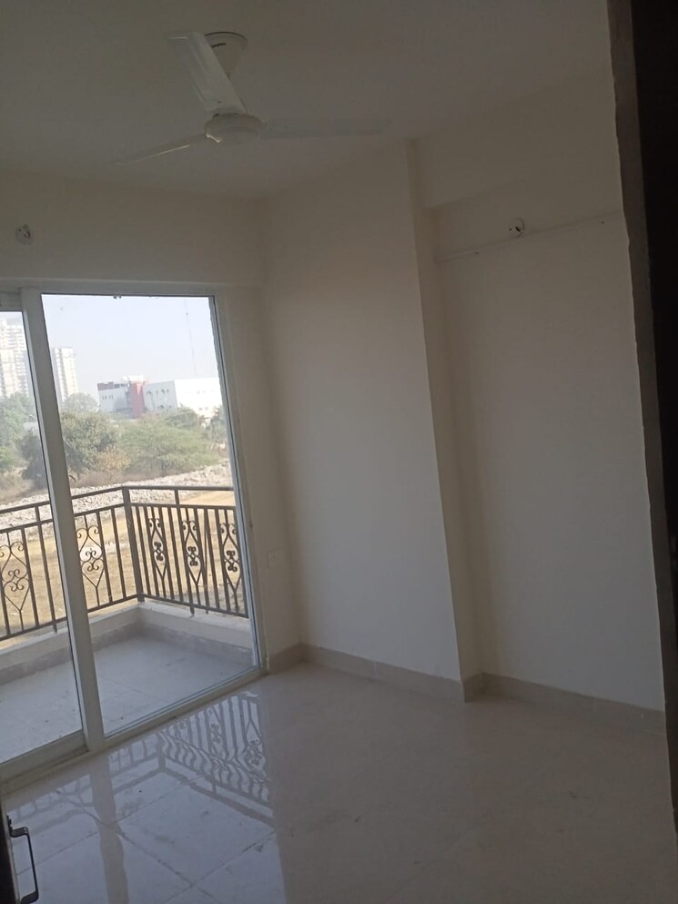 Room, signature-global-proxima 2 Bedroom 685 Sq.Ft. Apartment In Sector 89 Gurgaon 8755122