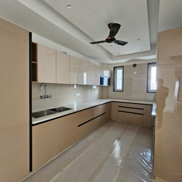 Kitchen in 3 BHK Builder Floor at Sector 57 – for Rent