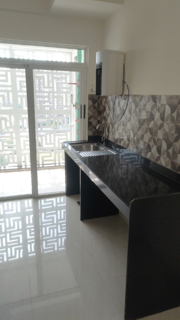 Kitchen, lodha-bella-vita 3 Bedroom 1005 Sq.Ft. Apartment In Nibm Road Pune 8755192