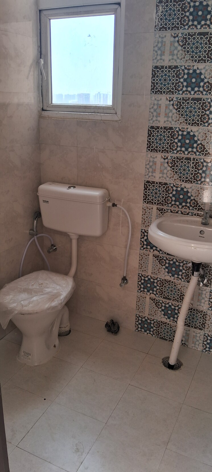 Bathroom, signature-global-proxima 2 Bedroom 665 Sq.Ft. Apartment In Sector 89 Gurgaon 8755139