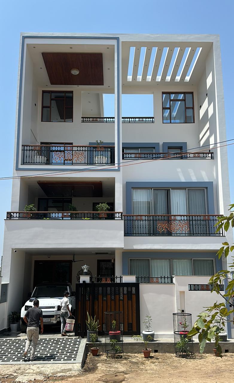 6+ BHK + Pooja Room Villa For Rent in Emaar Gomti Greens