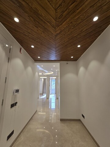 Building Lobby in 3 BHK Builder Floor at Defence Colony – for Rent