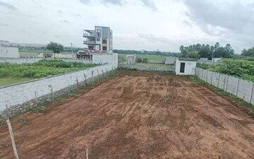 Plot For Sale in Laxman Vihar Phase 2