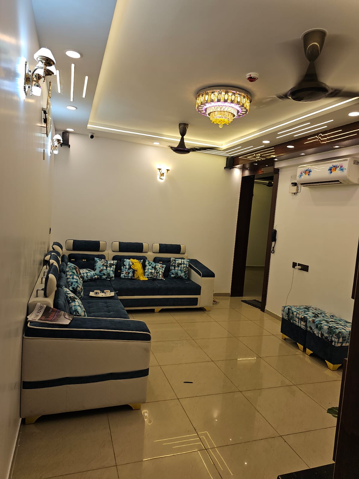 4 BHK 2115 Sq.Ft. Apartment in Landcraft Golflink Villas