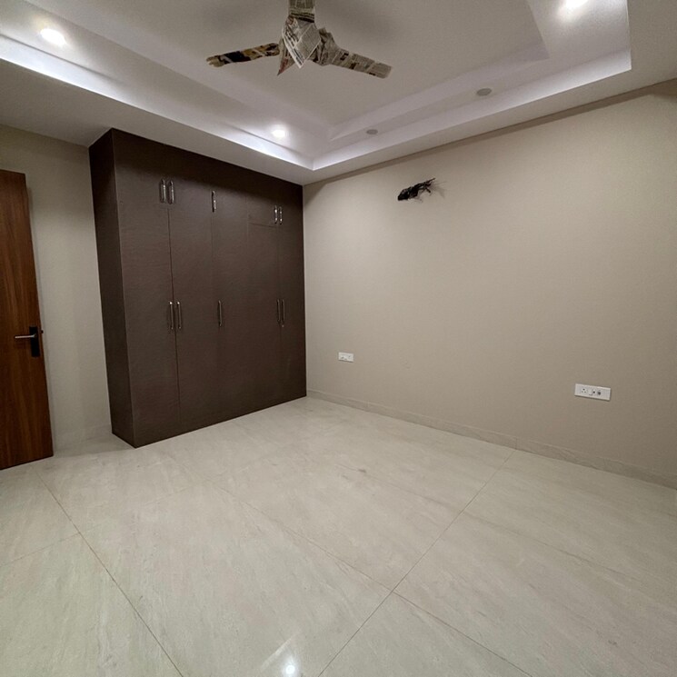 Room, sector 43 3 Bedroom 3200 Sq.Ft. Builder Floor In Sector 43 Gurgaon 8755226