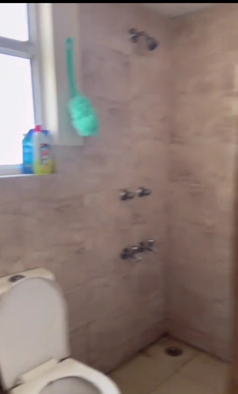 Bathroom, wave-dream-homes 2 Bedroom 808 Sq.Ft. Apartment In Wave City Ghaziabad 8755251