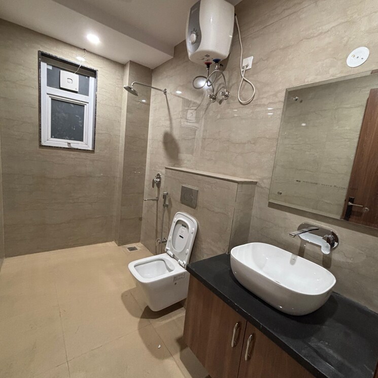 Bathroom, sector 43 3 Bedroom 3200 Sq.Ft. Builder Floor In Sector 43 Gurgaon 8755226