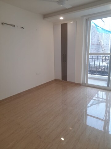 Room in 3.5 BHK Builder Floor at Puri Aman Vilas, Sector 89 – for Sale