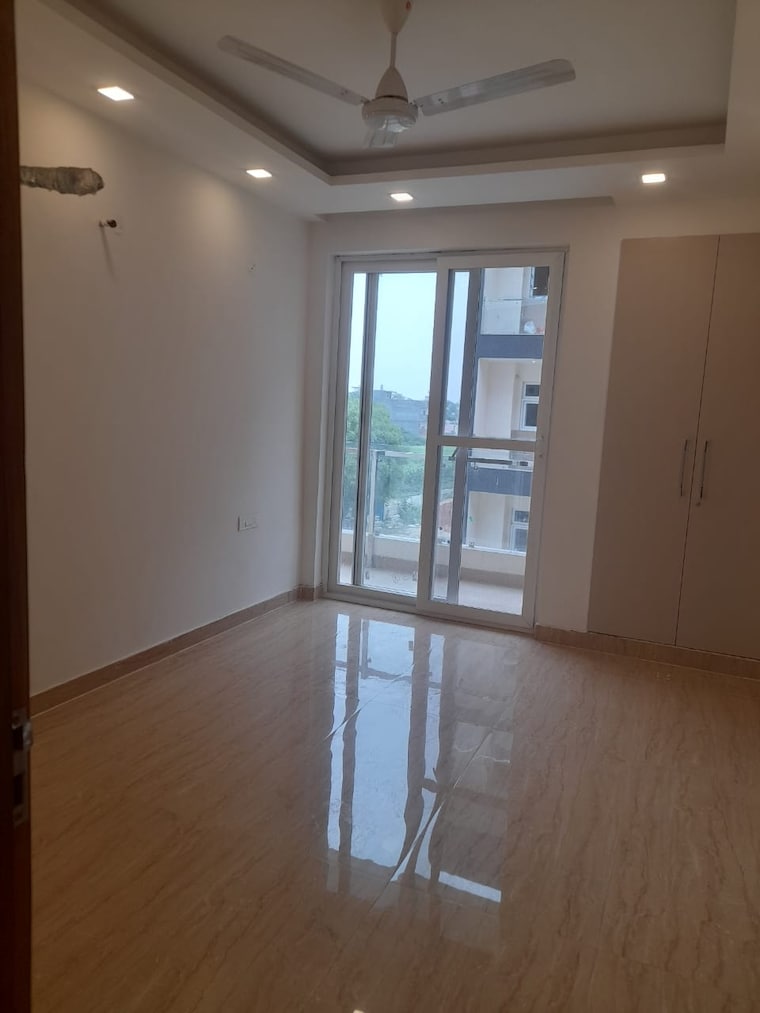 Room, puri-aman-vilas 3.5 Bedroom 2799 Sq.Ft. Builder Floor In Sector 89 Faridabad 8755286