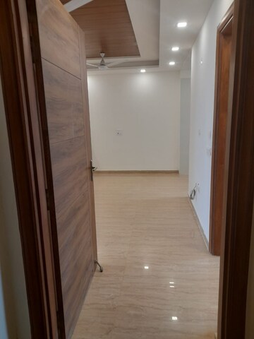 Building Lobby in 3.5 BHK Builder Floor at Puri Aman Vilas, Sector 89 – for Sale